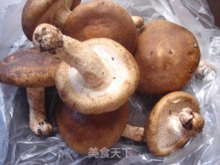燉出來的美味---【香菇燉雞】的做法步驟：1