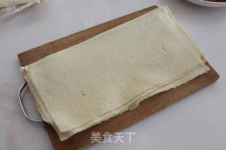 贛榆煎餅卷三絲的做法步驟：2