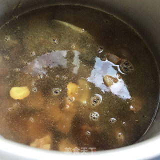 咖喱牛肉蓋澆飯的做法步驟：7