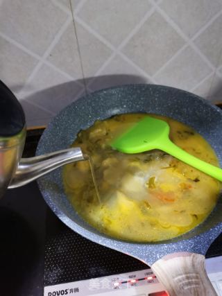 快手金湯酸菜魚的做法步驟：8