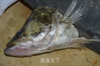 松鼠鱖魚的做法步驟：1