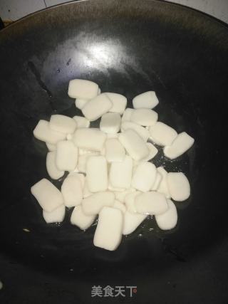 年糕炒香腸的做法步驟：5
