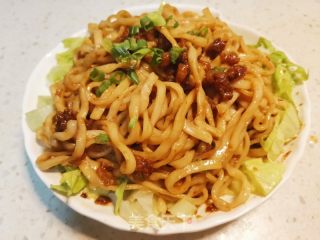 炸醬面的做法步驟：6