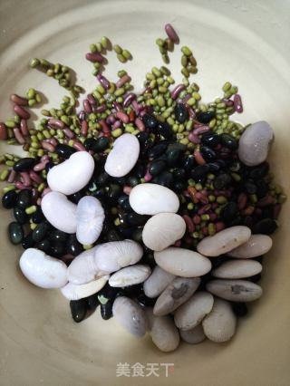 黑五類養生糊的做法步驟：1