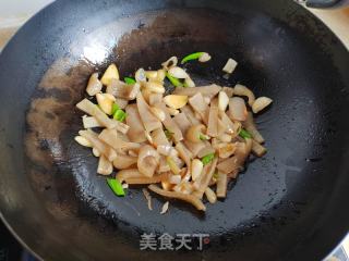 四季豆炒豬皮的做法步驟：10