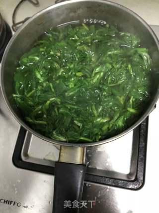 清明菜粑粑的做法步驟：2