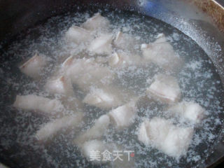 臘肉版腌篤鮮的做法步驟：4