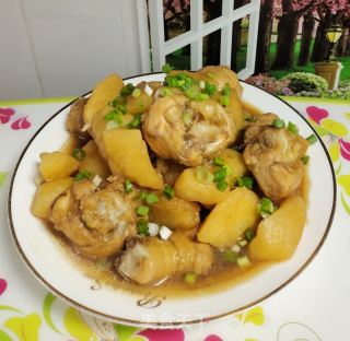 雞腿燉土豆的做法步驟：3