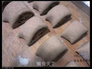 雜糧豆沙花卷的做法步驟：3