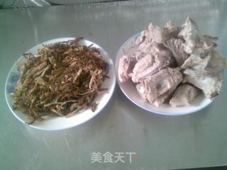 筍干菜燒肉骨的做法步驟：1