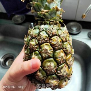 菠蘿炒飯的做法步驟：1