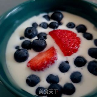 藍莓堅果酸奶碗的做法步驟：5
