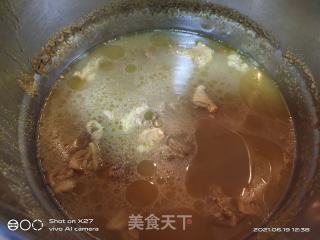 咖喱牛肉燉土豆蓋燒飯的做法步驟：4