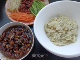 老北京炸醬面的做法步驟：24