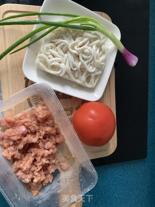 番茄肉末拌烏冬的做法步驟：1