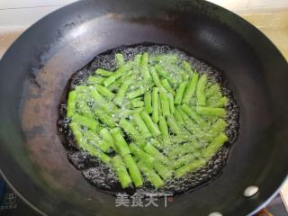 四季豆炒豬皮的做法步驟：7