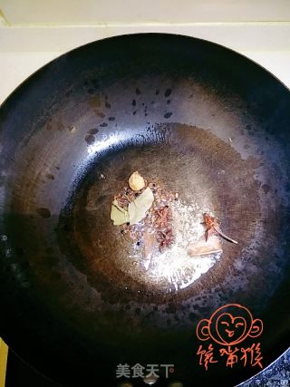 鐵鍋燉大鵝的做法步驟：5