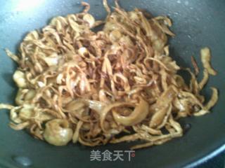 大頭菜絲炒面筋的做法步驟：9