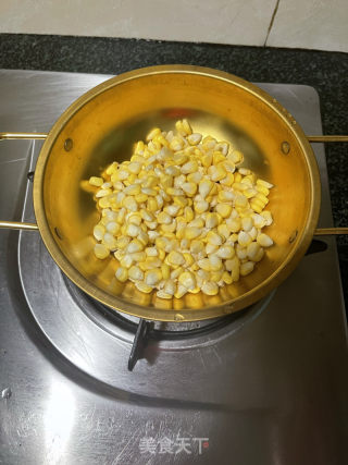 奶香玉米燕麥粥的做法步驟：3