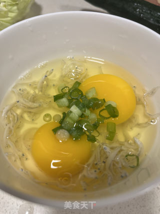 銀魚炒雞蛋的做法步驟：4