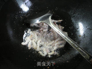 肉絲酸菜炒秀珍菇的做法步驟：2