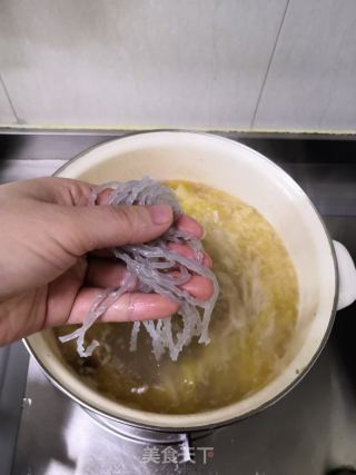 酸菜粉條燉排骨的做法步驟：19