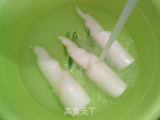 茭白油面筋燒雞翅根的做法步驟：2
