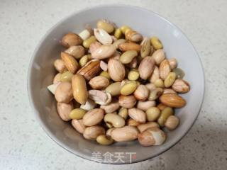 黃豆花生米豆?jié){的做法步驟：1