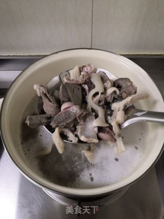 羊雜湯的做法步驟：4