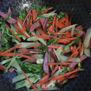 時蔬炒烏冬面的做法步驟：8