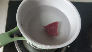 寶寶輔食肉泥家常做法，6個(gè)月+的做法步驟：2