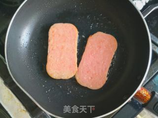 午餐肉飯團的做法步驟：4
