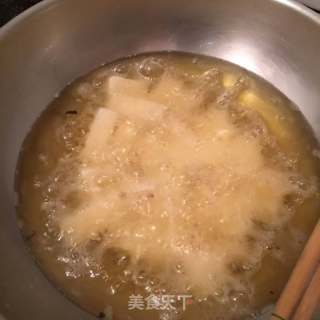 拔絲芋頭的做法步驟：2