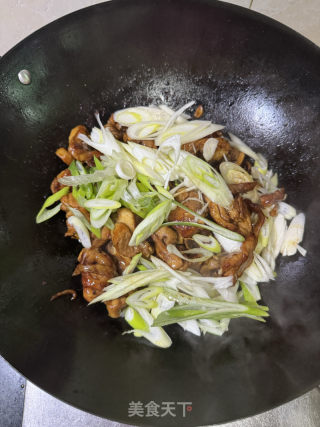大蔥燒雞腿的做法步驟：10