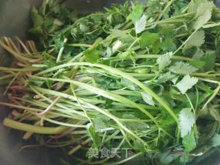 山芹菜冷凍保存的做法步驟：2