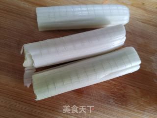 蔥燒海參的做法步驟：2