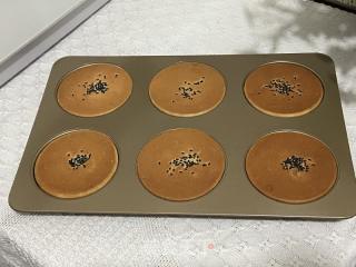 風靡許久的日式紅豆面包，制作如此簡單！的做法步驟：10