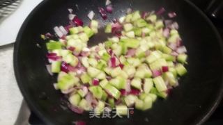 黃瓜三文魚意面的做法步驟：4