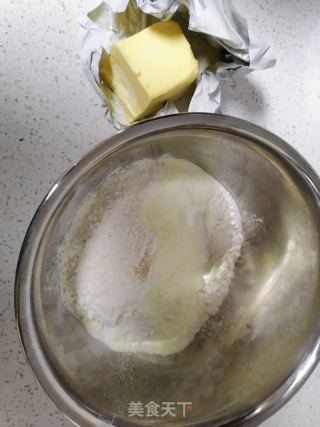 肉肉披薩的做法步驟：1