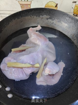 白切豬肚的做法步驟：3