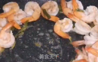 龍井蝦仁的做法步驟：5