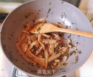滇味酸菜魔芋粉絲煲的做法步驟：5