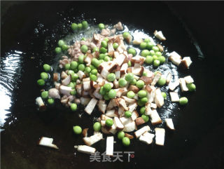 番茄豌豆肉醬意面的做法步驟：7