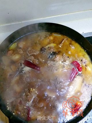 鐵鍋燉大鵝的做法步驟：9