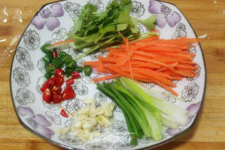 涼拌干豆腐的做法步驟：4