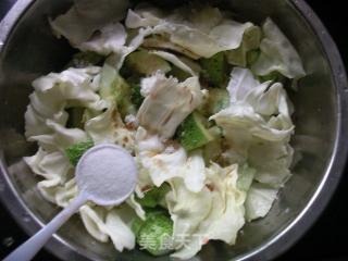 手撕包菜拍黃瓜的做法步驟：7