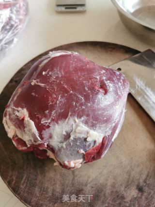 風(fēng)吹手撕牛肉干的做法步驟：1
