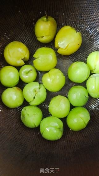 糖漬李子的做法步驟：3
