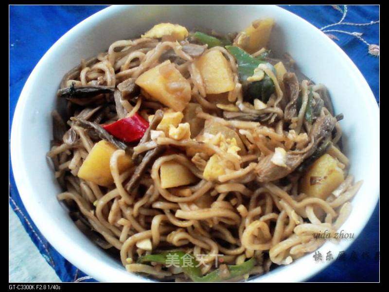 干豆角土豆燜面的做法