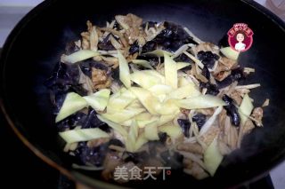 炒苜蓿肉的做法步驟：9